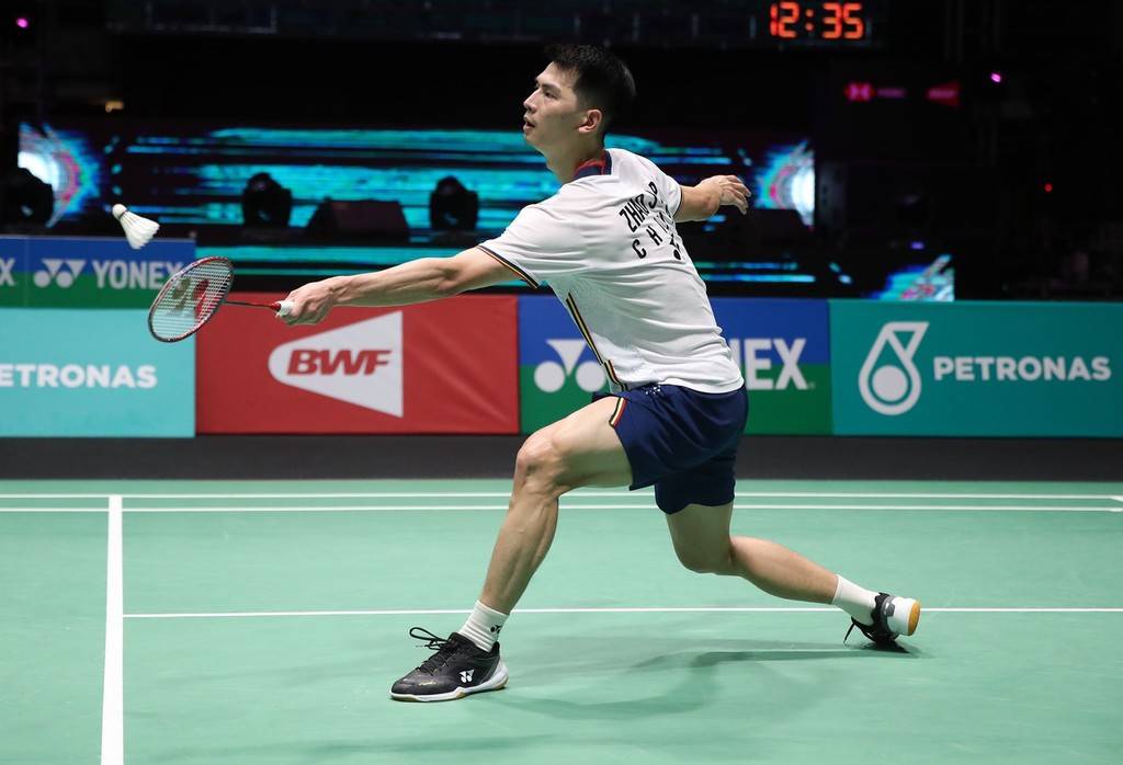 手防线逼进 手防线逼进